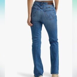 NWT Wrangler Women's Flare Jeans in Blue